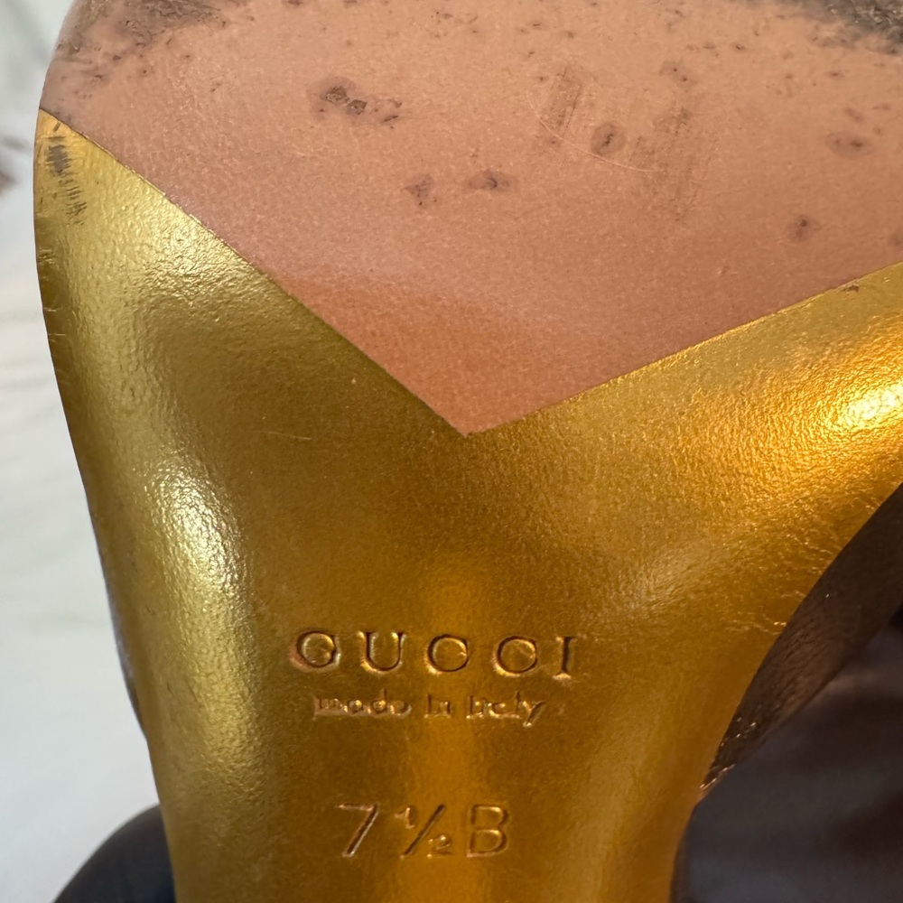 AUTH Gucci Metalic Gold Marmont 
Size EU 37.5/ US 7.5 - Picture 8 of 14